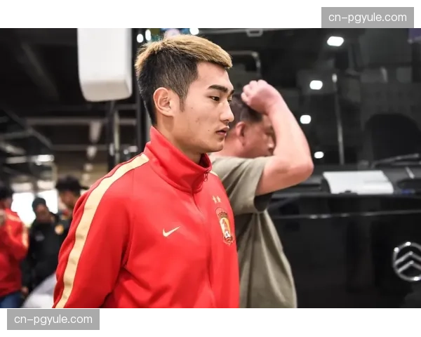 严鼎皓元敏诚加盟辽足 铁人中场重组效果初显